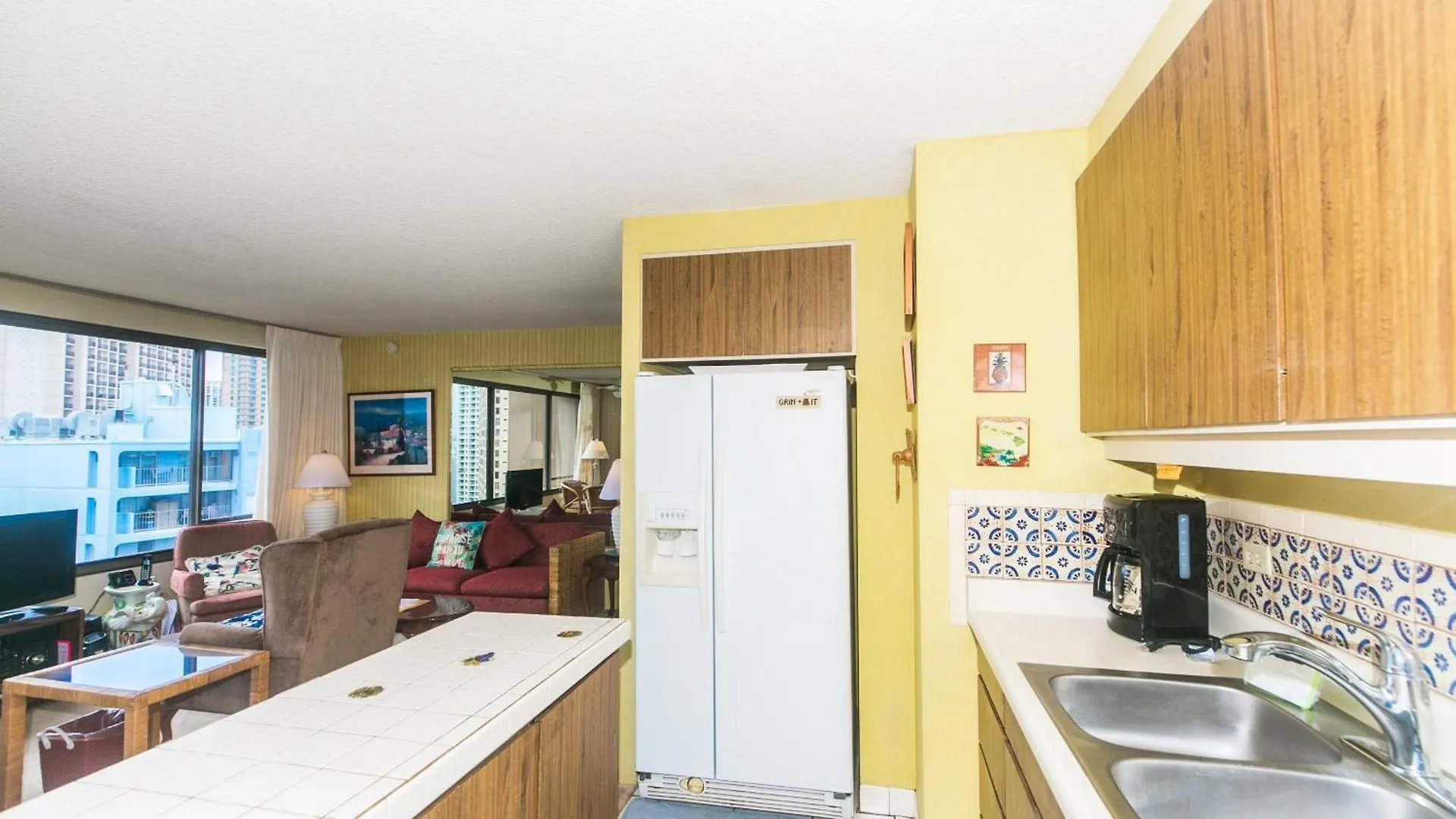Spacious Condos With Private Balcony At Discovery Bay - Free Wifi, Near Beaches! Honolulu 0*,