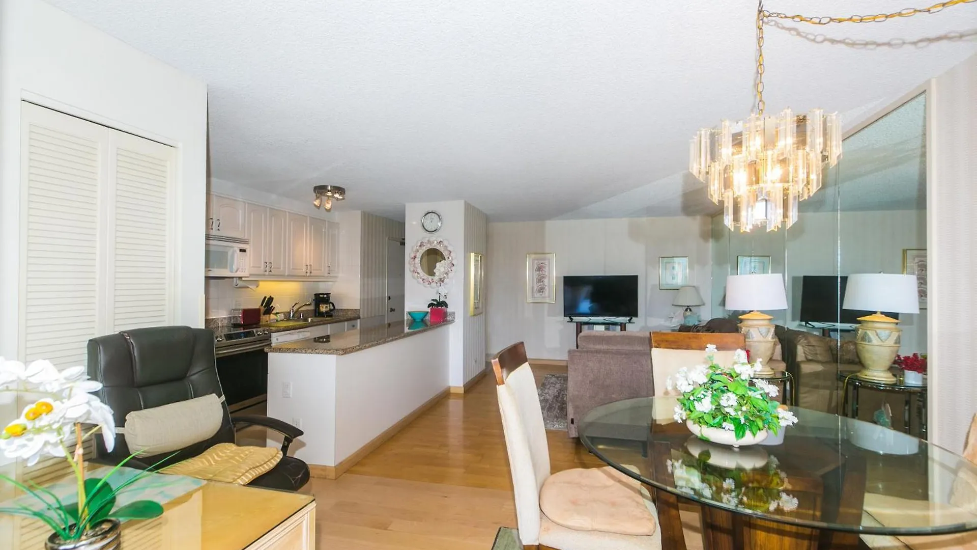 Apartmán Spacious Condos With Private Balcony At Discovery Bay - Free Wifi, Near Beaches! Honolulu
