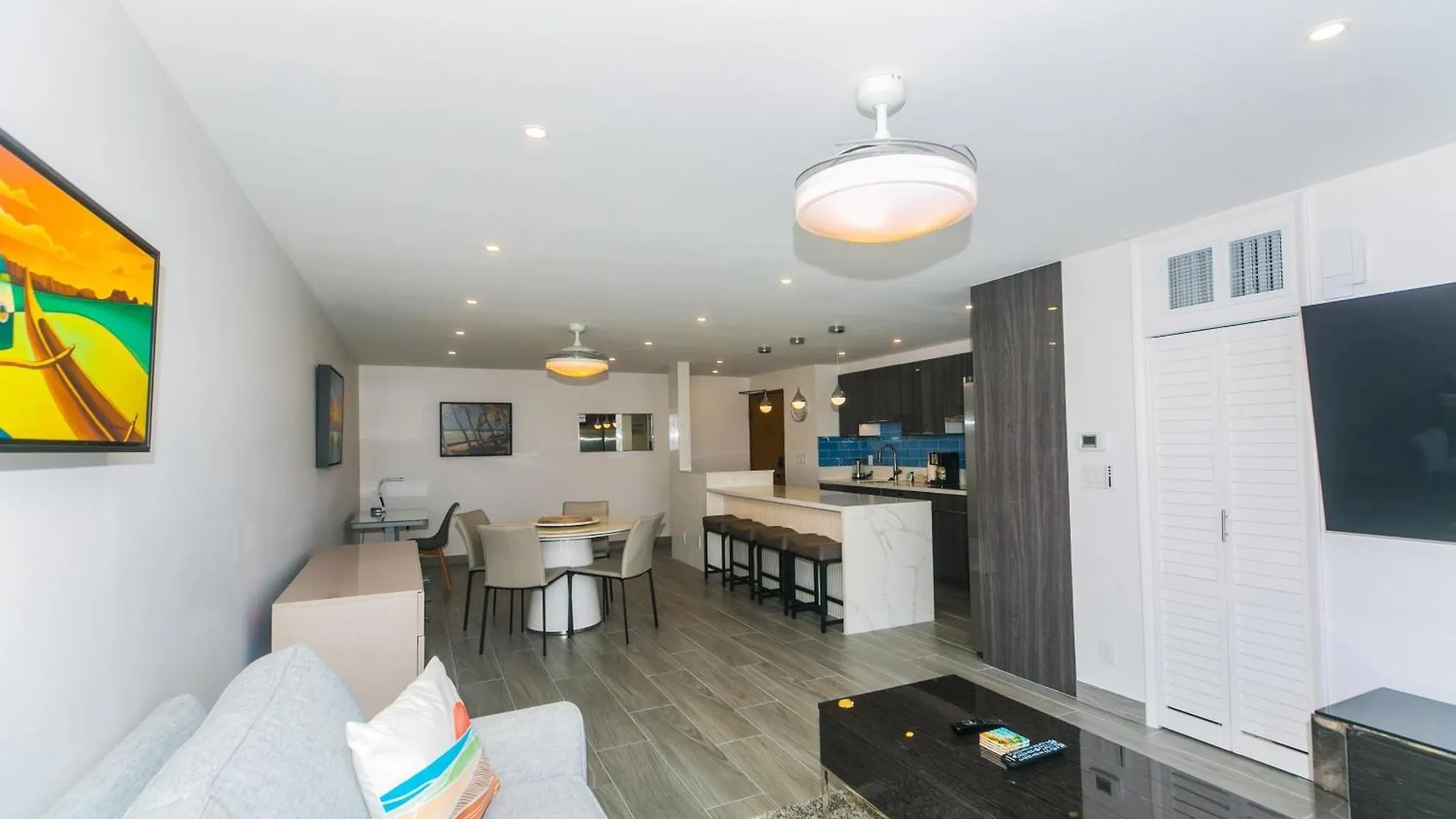 Apartmán Spacious Condos With Private Balcony At Discovery Bay - Free Wifi, Near Beaches! Honolulu USA