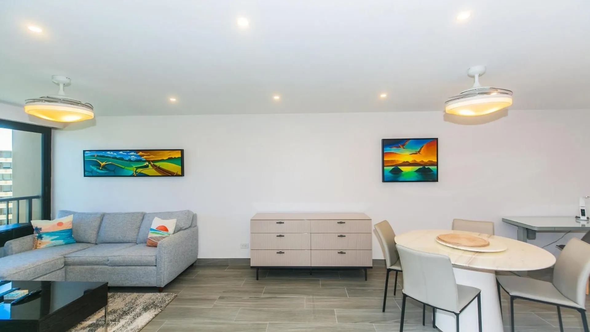 Spacious Condos With Private Balcony At Discovery Bay - Free Wifi, Near Beaches! Honolulu Apartmán