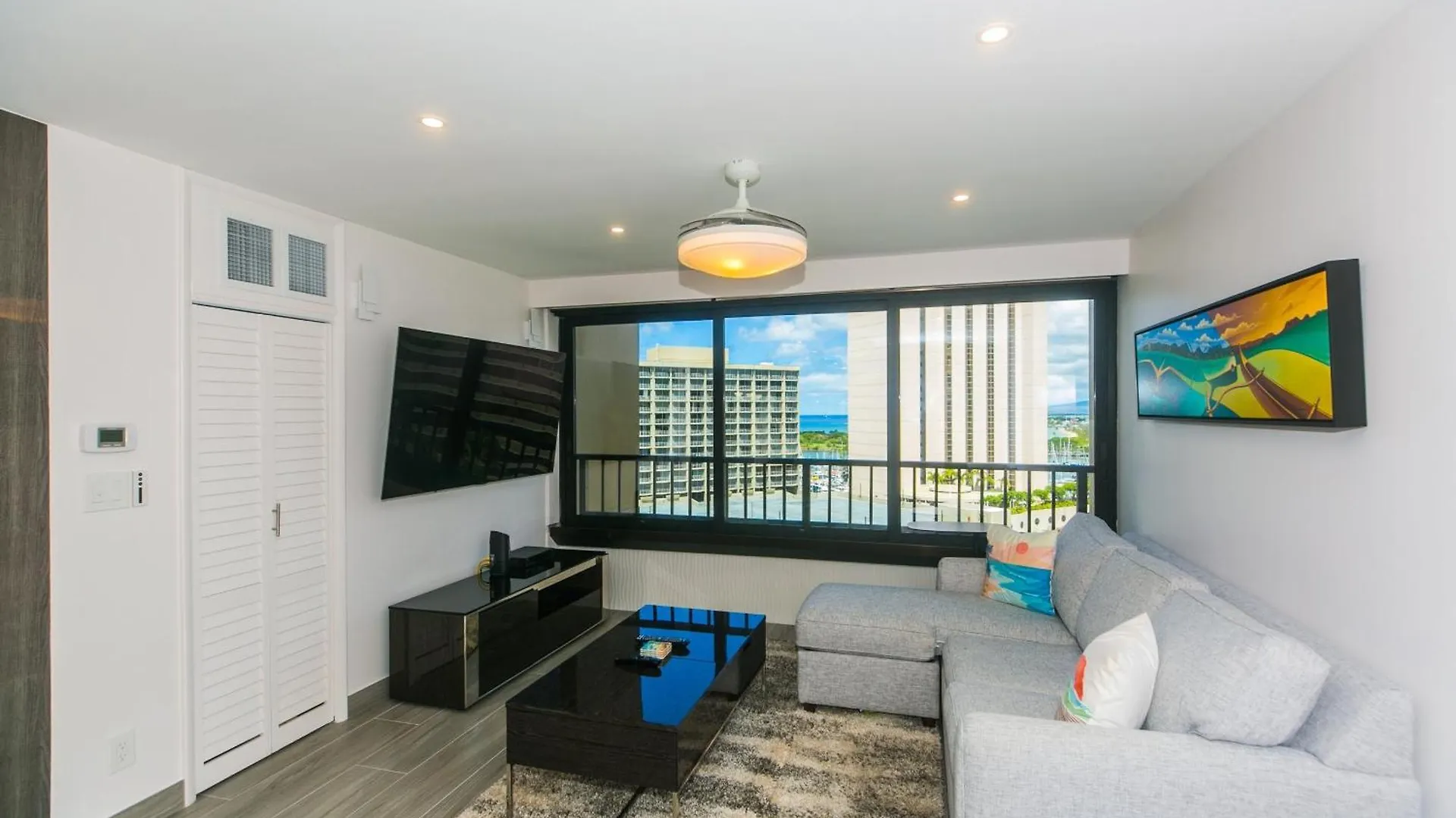 Apartmán Spacious Condos With Private Balcony At Discovery Bay - Free Wifi, Near Beaches! Honolulu
