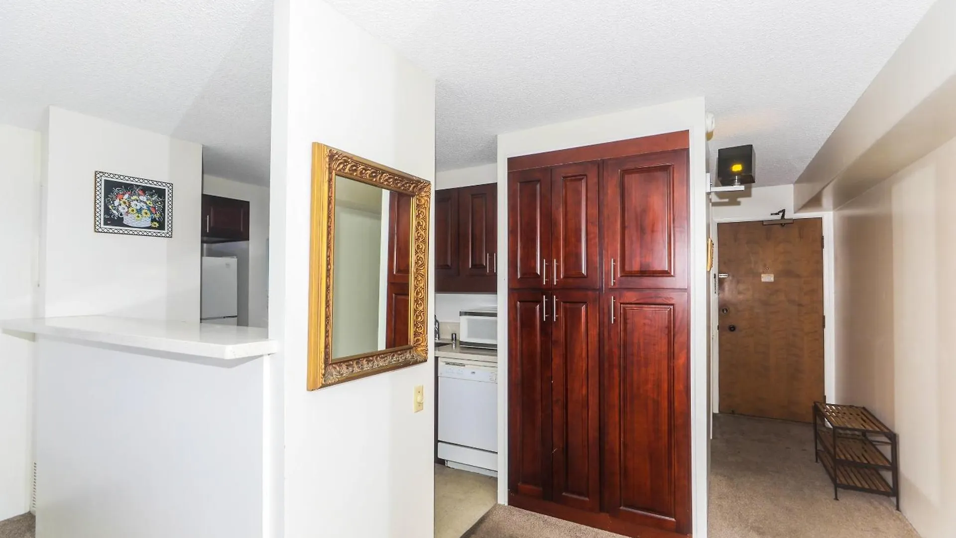 Spacious Condos With Private Balcony At Discovery Bay - Free Wifi, Near Beaches! Honolulu